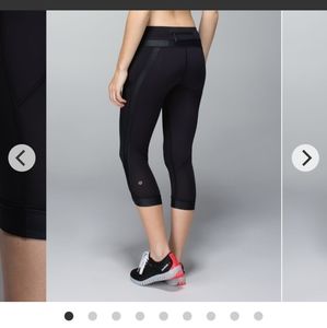 Lululemon Chase me crop with mesh size 4